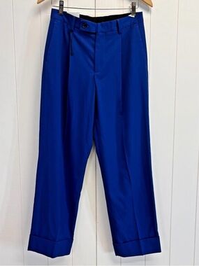 Zara Cuffed Dopamine Chic Pleated Trousers
Size 29 Blue High Waisted